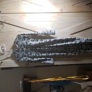 Boys open trail hooded, camo, gray onesie.